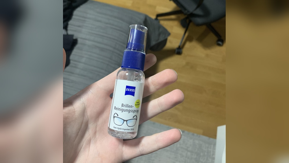 Can You Use Lens Cleaning Wipes On A Laptop Screen